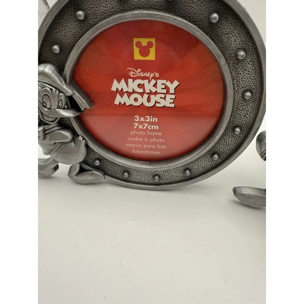 Disney Donald Duck Circle Shape Nautical Navy USA Picture Frame 3x3 Metal Pewter